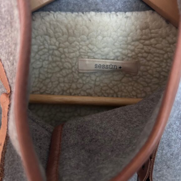 From Paris - French Brand Sessùn Grey Wool Coat with Leather Trim + Buttons - Picture 7 of 9